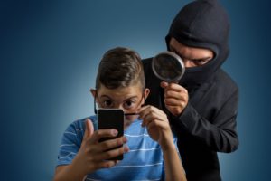 How to protect kids from online cyberbullies